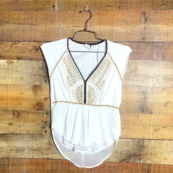 Anthropologie Akemi + Kin Peasant Embroidery Boho Top - Picture 2 of 5